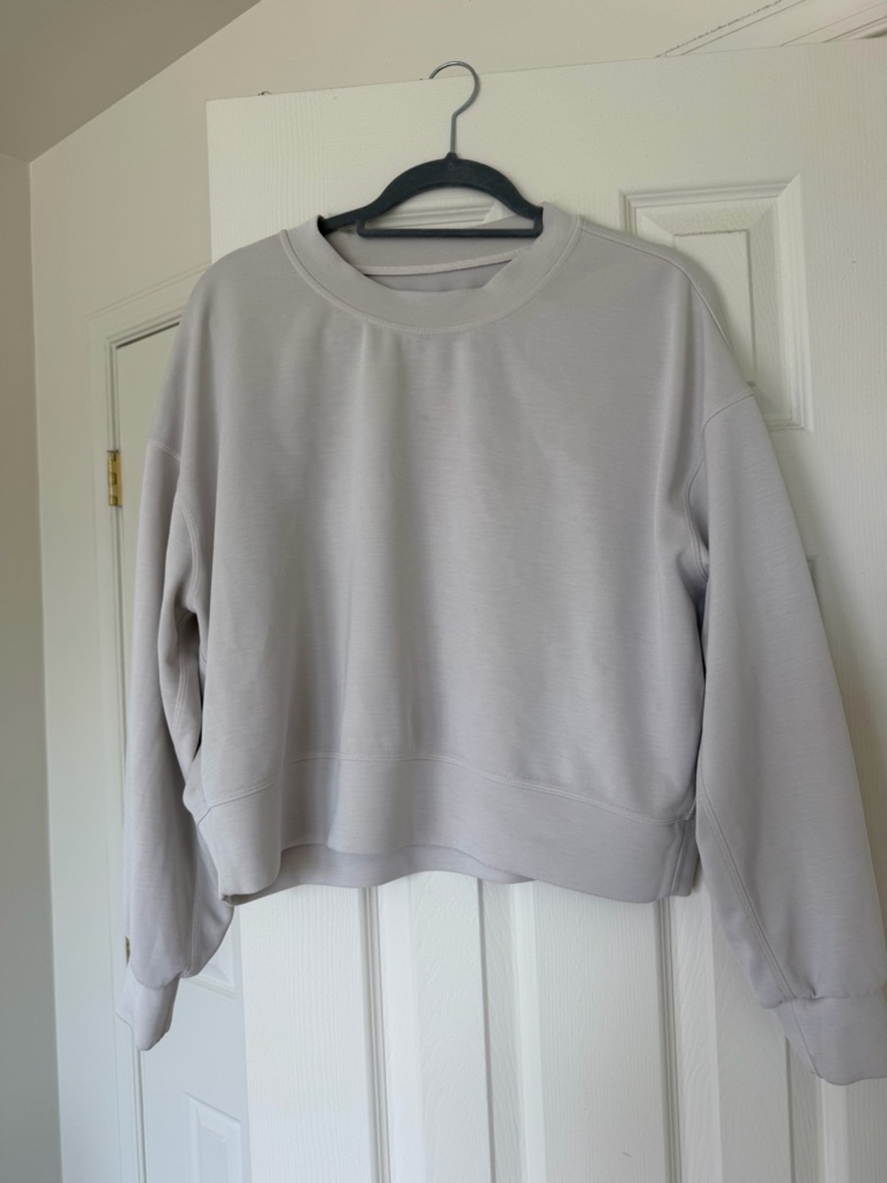 Lululemon Softstreme Perfectly Oversized Cropped Crew Size 8